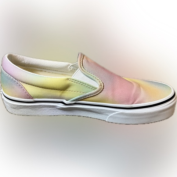 Vans Classic Slip-On Aura Shift Sneaker size 6.5 - Picture 8 of 12